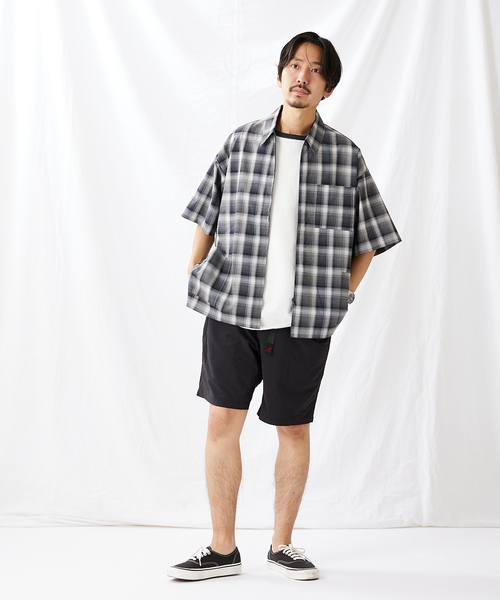 JOURNAL STANDARD(ジャーナルスタンダード)の「オンブレチェック バーバーシャツジャケット(シャツ/ブラウス・メンズ・ベージュ/グレー/ネイビー・MEDIUM/LARGE)」の4枚目の写真