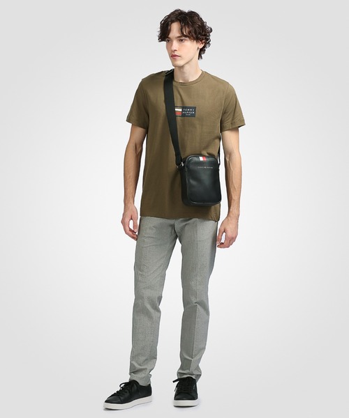 TOMMY HILFIGER(トミーヒルフィガー)の「グローバルストライプミニリポーターバッグ(ショルダーバッグ・メンズ・ブラック・FREE)」の9枚目の写真