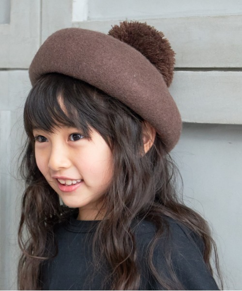 MAKE YOUR DAY（メイクユアデイ）の「梵天付きベレー帽（ハンチング/ベレー帽・キッズ・オレンジ/ブラック/ブラウン/グレー・52/50/56/48/54）」の10枚目の写真