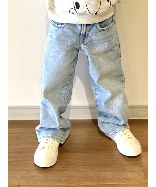 GAP(ギャップ)の「'90s ルーズ オーガニックコットン デニム (ベビー)(デニムパンツ・キッズ・ライトインディゴブルー/ブラック/ブルー・2 YRS/3 YRS/5 YRS/18-24M/12-18M/4 YRS)」の15枚目の写真