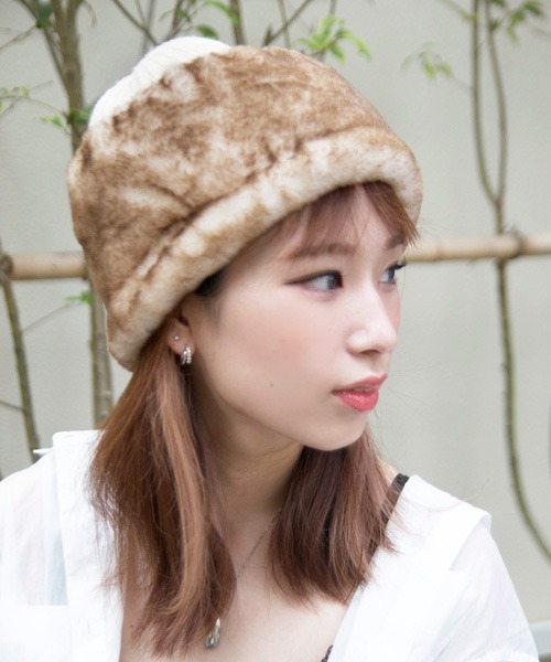 Ruben（ルーベン）の「リバーシブル ファー＆ニット帽（ニットキャップ/ビーニー・レディース・アイボリー/ブラック/ベージュ/グレー・FREE）」の2枚目の写真