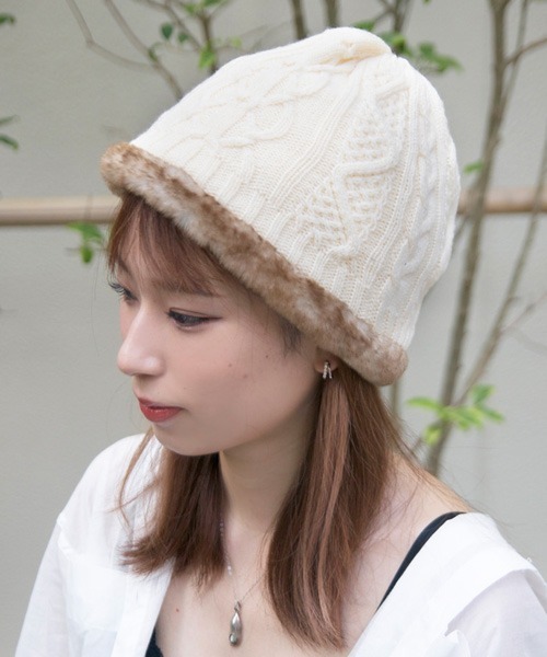 Ruben（ルーベン）の「リバーシブル ファー＆ニット帽（ニットキャップ/ビーニー・レディース・アイボリー/ブラック/ベージュ/グレー・FREE）」の8枚目の写真