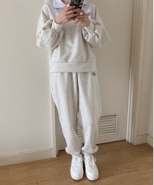 AS KNOW AS plus(アズノゥアズプラス)の「♪ロゴ刺繍 ジョガースウェットパンツ(スウェットパンツ・レディース・ブラック/ブルー/オートミール・FREE)」の5枚目の写真