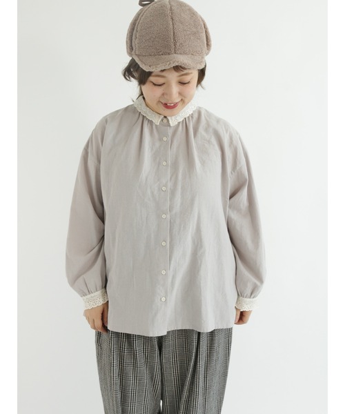 Samansa Mos2(サマンサ モスモス)の「襟レース前開きブラウス(シャツ/ブラウス・レディース・ブラック/ベージュ/ネイビー/オフホワイト・フリ-)」の3枚目の写真