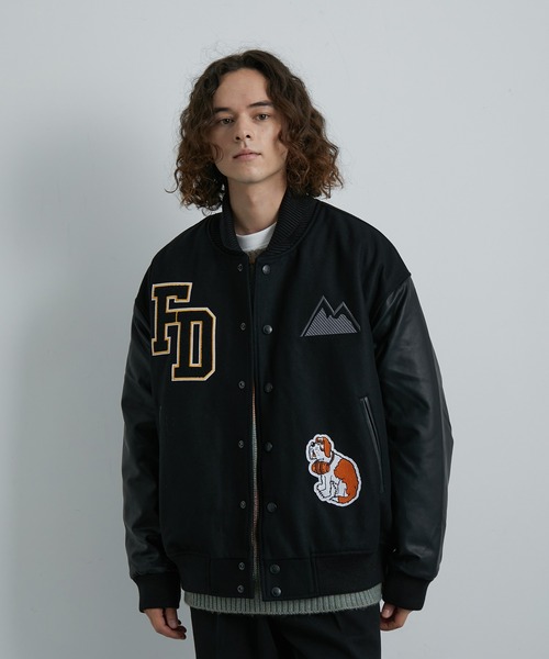 美品 ファーストダウン×フリークスストア フルデコ レザー スタジャン L 美品 ファーストダウン×フリークスストア フルデコ レザー スタジャン