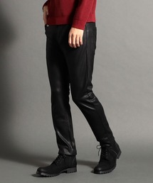 ポンチスウェードレザー調プリントパンツ