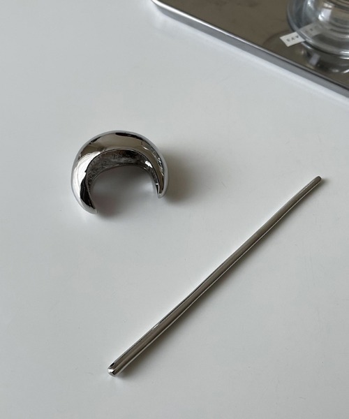 Vipoa（ヴィポア）の「HALF MOON METAL HAIR CUFF（ヘアピン・レディース・シルバー・FREE）」の3枚目の写真