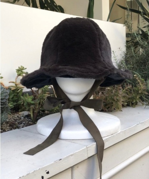 XU(エックスユー)の「【Never mind the XU】ribbon fur hat / 【ネバーマインド ザ エックスユー】リボンファーハット(ハット・メンズ・ベージュ/ブラウン/レッド/アイボリー/ブラック/カーキ・ONE SIZE)」の6枚目の写真