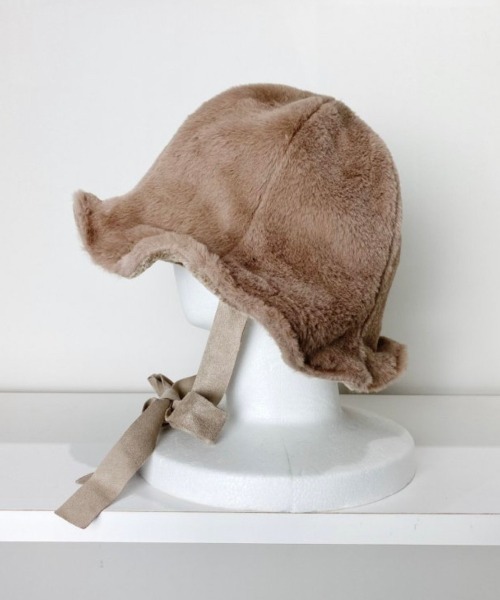 XU(エックスユー)の「【Never mind the XU】ribbon fur hat / 【ネバーマインド ザ エックスユー】リボンファーハット(ハット・メンズ・ベージュ/ブラウン/レッド/アイボリー/ブラック/カーキ・ONE SIZE)」の10枚目の写真