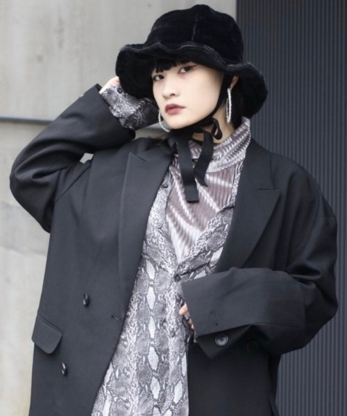 XU(エックスユー)の「【Never mind the XU】ribbon fur hat / 【ネバーマインド ザ エックスユー】リボンファーハット(ハット・メンズ・ベージュ/ブラウン/レッド/アイボリー/ブラック/カーキ・ONE SIZE)」の9枚目の写真