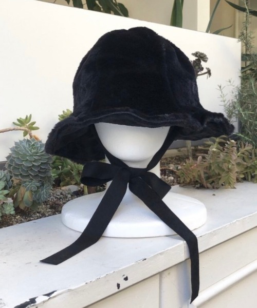 XU(エックスユー)の「【Never mind the XU】ribbon fur hat / 【ネバーマインド ザ エックスユー】リボンファーハット(ハット・メンズ・ベージュ/ブラウン/レッド/アイボリー/ブラック/カーキ・ONE SIZE)」の12枚目の写真