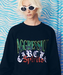 PUBLUX（パブリュクス）の「【SeeSew/シーソー】 Aggression ARMY SWEAT/フロント刺繍スウェット/アーチロゴ/カレッジロゴ/オールドフォント/ユニセックス（スウェット・メンズ）」