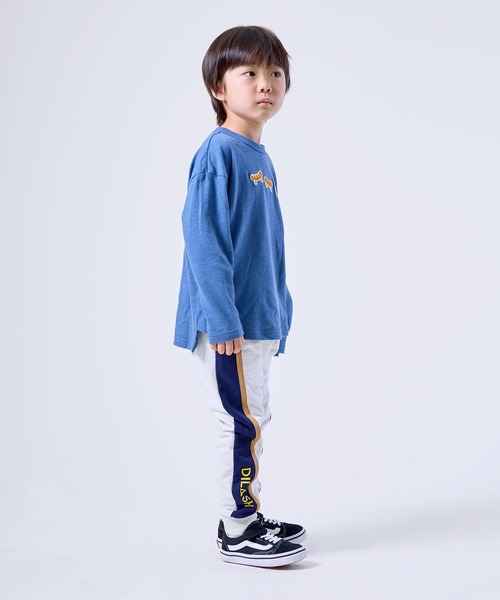 DILASH（ディラッシュ）の「サイドラインロゴスウェットパンツ（スウェットパンツ・キッズ・ブラック/グレー/ライトグリーン・110/140/100/130/120/90/80）」の5枚目の写真