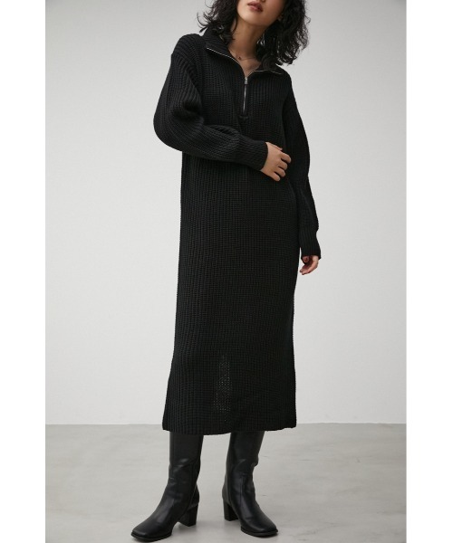 AZUL by moussy(アズールバイマウジー)の「ZIP UP KNIT ONEPIECE/ジップアップニットワンピース(ワンピース・レディース・ベージュ/グレー/ブラック・MEDIUM/SMALL)」の4枚目の写真