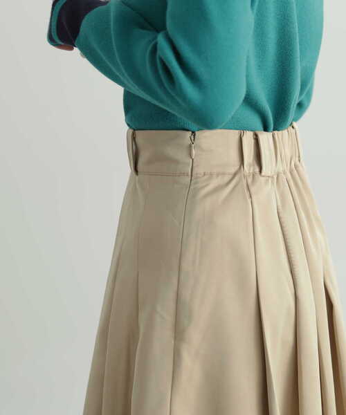 N.（N. Natural Beauty Basic）（エヌエヌナチュラルビューティーベーシック）の「◆タックウエストフレアスカート（スカート・レディース・ベージュ/スミクロ・MEDIUM）」の9枚目の写真
