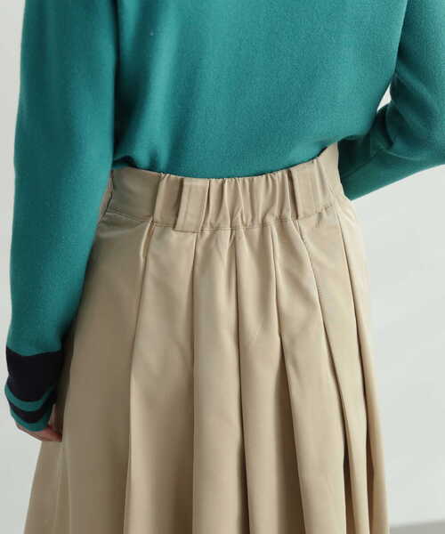 N.（N. Natural Beauty Basic）（エヌエヌナチュラルビューティーベーシック）の「◆タックウエストフレアスカート（スカート・レディース・ベージュ/スミクロ・MEDIUM）」の10枚目の写真