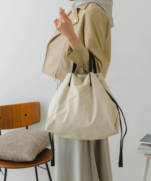 RODE SKO（ロデスコ）の「ウォッシャブル2WAYトートバッグ（トートバッグ・レディース・ブラック/ブラウン系その他/アイボリー・ONE）」の14枚目の写真