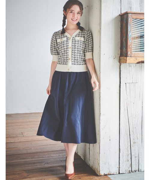 LAISSE PASSE（レッセパッセ）の「タフタフレアースカート（スカート・レディース・キナリ/ライトピンク/ネイビー・SMALL/MEDIUM）」の2枚目の写真