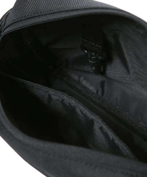 NEW ERA(ニューエラ)の「NEW ERA/ニューエラ ショルダーバック SHOULDER POUCH L ショルダーポーチ ラージ 2L 12325635/13772353(ショルダーバッグ・メンズ・ブラック/ブラウン・FREE)」の5枚目の写真