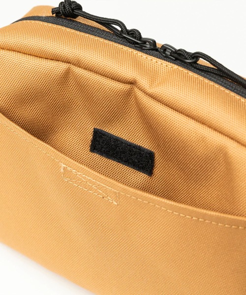 NEW ERA(ニューエラ)の「NEW ERA/ニューエラ ショルダーバック SHOULDER POUCH L ショルダーポーチ ラージ 2L 12325635/13772353(ショルダーバッグ・メンズ・ブラック/ブラウン・FREE)」の20枚目の写真