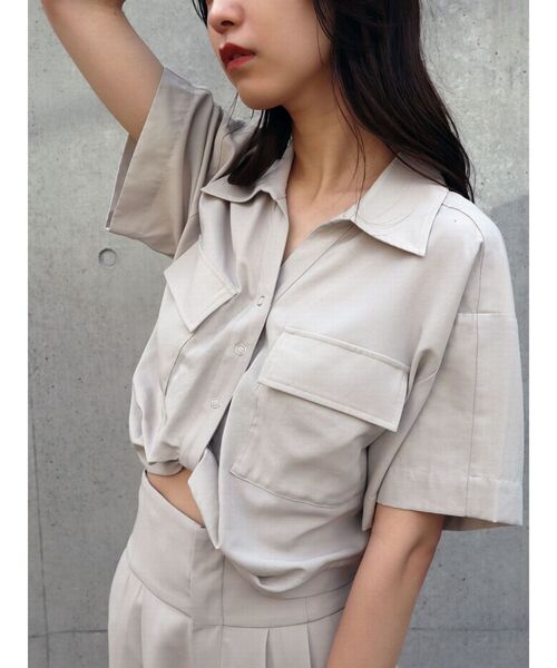 EMODA（エモダ）の「ツイストショートシャツ（シャツ/ブラウス・レディース・ブラック/ベージュ/その他/その他1・FREE）」の5枚目の写真