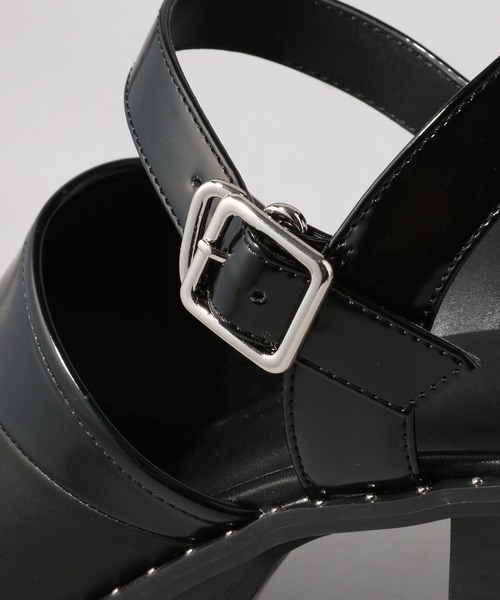 HARE シャークソールチャンキーサンダル ブラックM 楽天市場】【SALE／41%OFF】シャークソールチャンキーサンダル