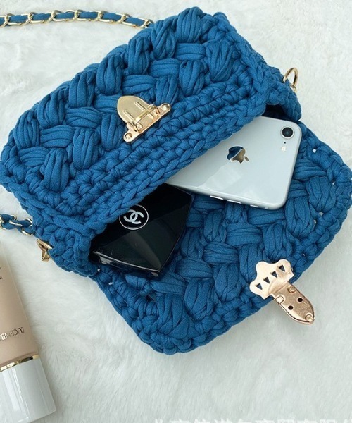 deux amour（ドゥーザムール）の「編み込みバッグ（ボディバッグ/ウエストポーチ・レディース・ベージュ/ブラック/ブルー・FREE(9)）」の8枚目の写真