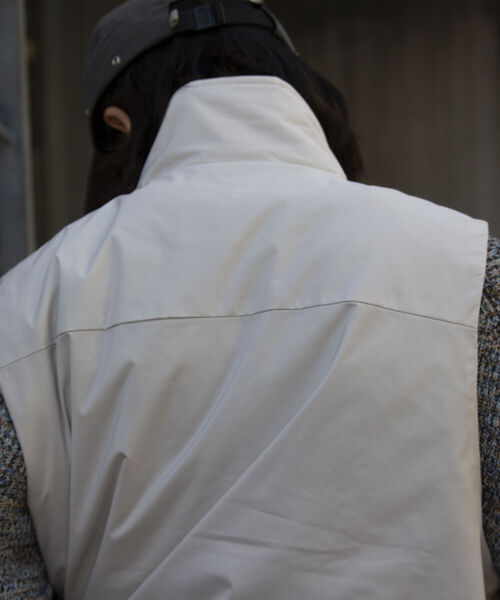 GLOSTER(グロスター)の「【GLOSTER/グロスター】モンスターベスト MILITARY ミリタリー パフベスト(ベスト・メンズ・ブラック/オフホワイト/チャコールグレー・S/M/L)」の11枚目の写真