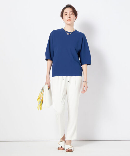 NOLLEY’S(ノーリーズ)の「◇【WEB限定カラーあり】ジョーゼットコクーンスリーブプルオーバーカットソー(Tシャツ/カットソー・レディース・ネイビー/ホワイト/ブラック/カーキ/ブルー・38)」の6枚目の写真