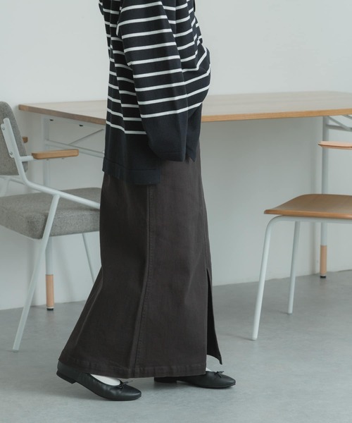 FORK&SPOON(フォークアンドスプーン)の「FORK&SPOON フロントスリットマキシスカート(スカート・レディース・ベージュ/チャコールグレー・2/1)」の11枚目の写真