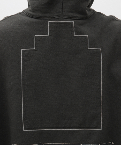 C.E（シーイー）の「【C.E / シーイー】WASHED FRAUDULENCE HOODY（パーカー・メンズ・ブラック・MEDIUM/LARGE）」の16枚目の写真