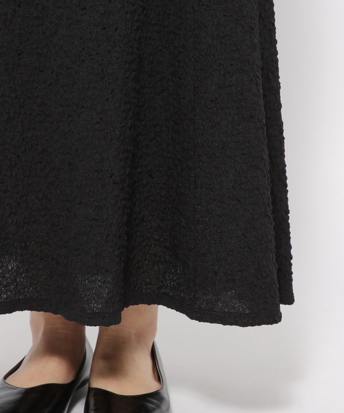 LOWRYS FARM(ローリーズファーム)の「シャーリングフレアスカート2(スカート・レディース・ブルー/ブラック/アイボリー・FREE)」の13枚目の写真