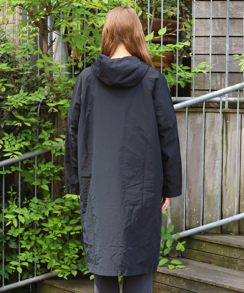 REMI RELIEF（レミレリーフ）の「REMI RELIEF/レミレリーフ ポリエステルツイルフードコート（ステンカラーコート・メンズ・ブラック・S）」の5枚目の写真