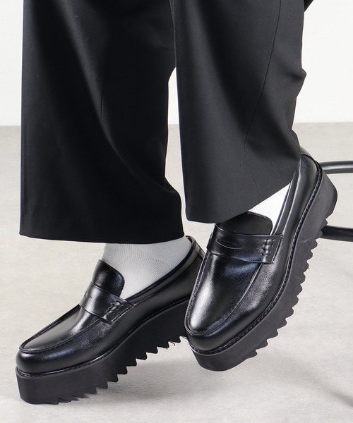 LOVEHUNTER（ラブハンター）の「軽量厚底 +5.5cmシャークソール