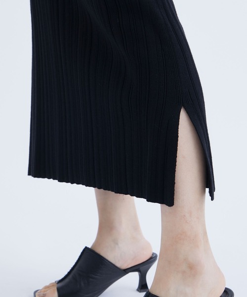 PHOTOCOPIEU(フォトコピュー)の「【PHOTOCOPIEU/フォトコピュー】CAMISOLE RIB KNIT DRESS/キャミソールリブニットドレス(ワンピース・レディース・ブラック・36)」の9枚目の写真