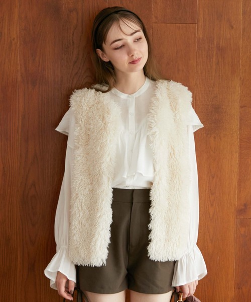 archives（アルシーヴ）の「ファーベスト（その他アウター・レディース・アイボリー/モカ・MEDIUM）」の4枚目の写真