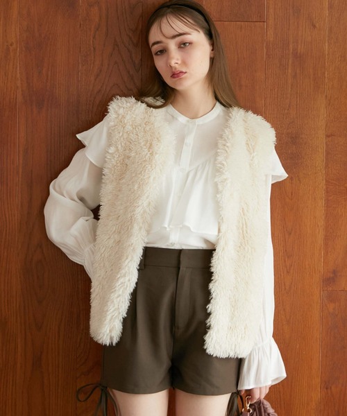 archives（アルシーヴ）の「ファーベスト（その他アウター・レディース・アイボリー/モカ・MEDIUM）」の3枚目の写真