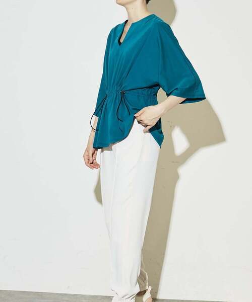 CONVERSE TOKYO（コンバーストウキョウ）の「WAIST CORD SKIPPER TEE（Tシャツ/カットソー・レディース・ブラック/ホワイト/ブルーグリーン・FREE）」の6枚目の写真