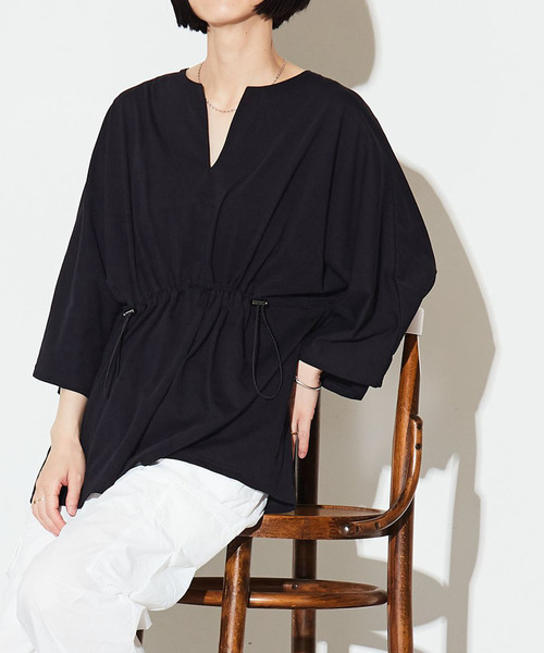 CONVERSE TOKYO（コンバーストウキョウ）の「WAIST CORD SKIPPER TEE（Tシャツ/カットソー・レディース・ブラック/ホワイト/ブルーグリーン・FREE）」の8枚目の写真