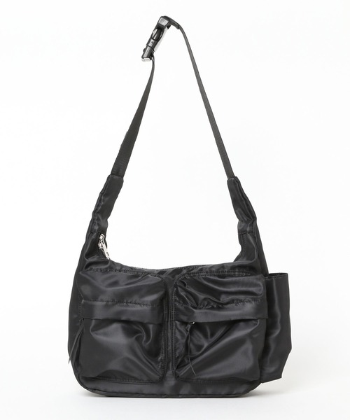 repipi armario(レピピ アルマリオ)の「WポケットボディBAG(ボディバッグ/ウエストポーチ・キッズ・ブラック/アイボリー/グレー・FREE)」の15枚目の写真