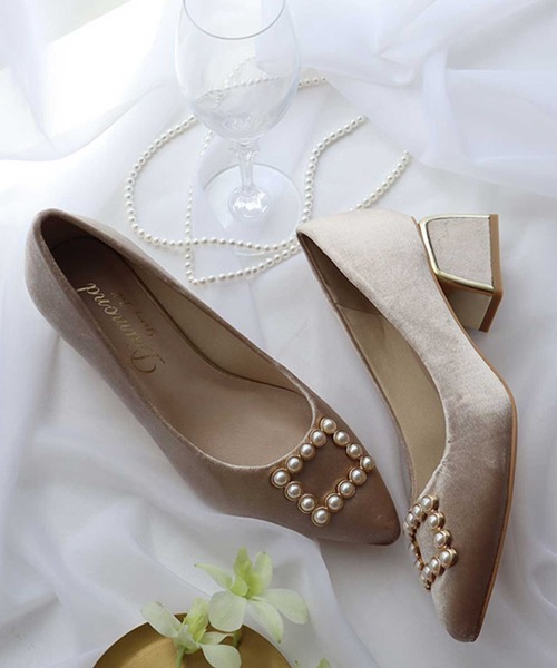 Dorry Doll（ドリードール）の「パールチャームパンプス（パンプス・レディース・ダークオレンジ/グレイッシュベージュ/ブラック・L/M/S）」の9枚目の写真