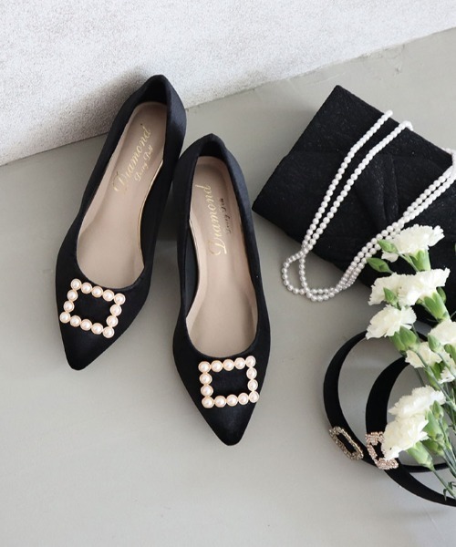 Dorry Doll（ドリードール）の「パールチャームパンプス（パンプス・レディース・ダークオレンジ/グレイッシュベージュ/ブラック・L/M/S）」の5枚目の写真