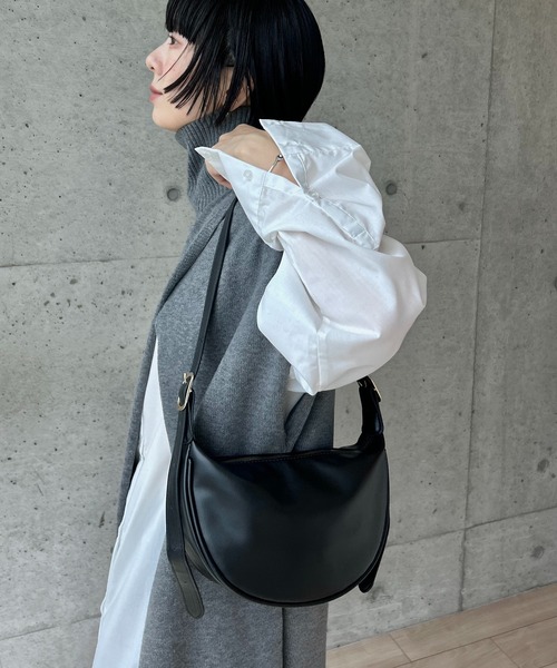 y/m by RIKA（イムバイリカ）の「ハーフラウンドショルダーBAG（ショルダーバッグ・レディース・ブラック/アイボリー・FREE）」の13枚目の写真