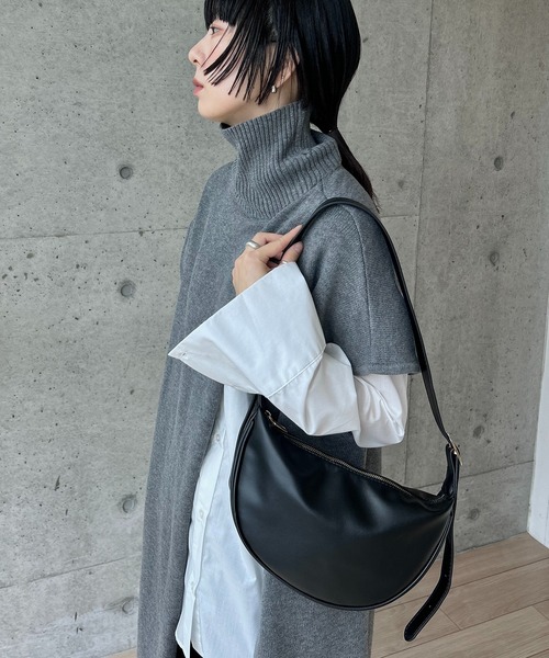 y/m by RIKA（イムバイリカ）の「ハーフラウンドショルダーBAG（ショルダーバッグ・レディース・ブラック/アイボリー・FREE）」の14枚目の写真