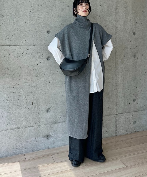 y/m by RIKA（イムバイリカ）の「ハーフラウンドショルダーBAG（ショルダーバッグ・レディース・ブラック/アイボリー・FREE）」の17枚目の写真