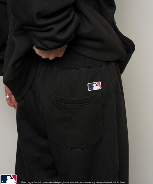 MLB（メジャーリーグベースボール）の「MLB/エムエルビー MLB 別注スウェットパンツ/ワイドパンツ(限定展開)（スウェットパンツ・メンズ・グレー系その他2/ネイビー/グレー系その他/ブラック・SMALL/MEDIUM/LARGE）」の19枚目の写真