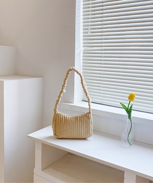 c.u.l（シーユーエル）の「コーデュロイ スクエアミニバッグ cula733（ショルダーバッグ・レディース・ブラック/ベージュ・FREE）」の11枚目の写真