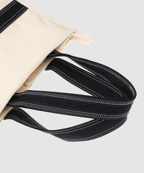 kolor BEACON（カラービーコン）の「24SBM-A02532（トートバッグ・メンズ・カーキ/パープル/ホワイト×ネイビー・FREE）」の8枚目の写真