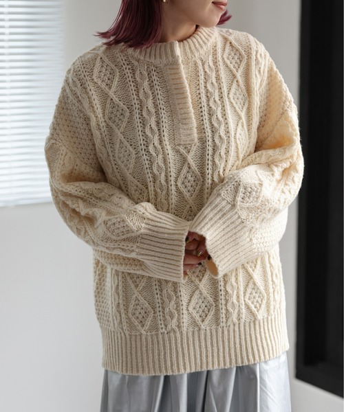セール】ハーフボタン / ヘンリーネックデザインケーブルニット