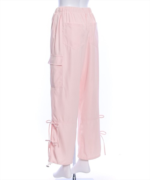 clear（クリア）の「裾サイドリボンカーゴパンツ[低身長用サイズ有]（カーゴパンツ・レディース・ピンク/ブラック/アイボリー・F/XS）」の7枚目の写真